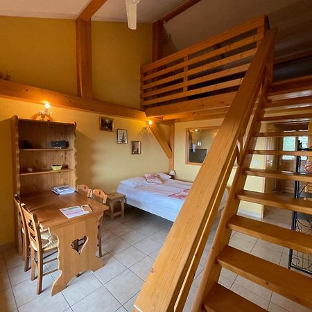 Auberge La Ferme De Ferrieres Annecy Exterior photo
